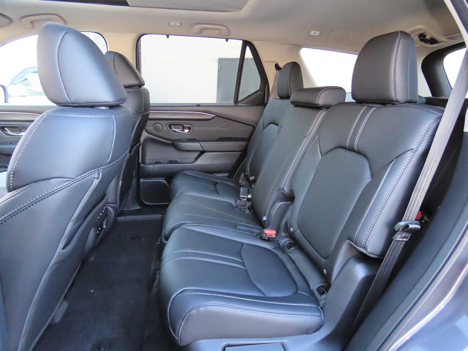 Thumbnail: 2026 Honda Pilot - 15