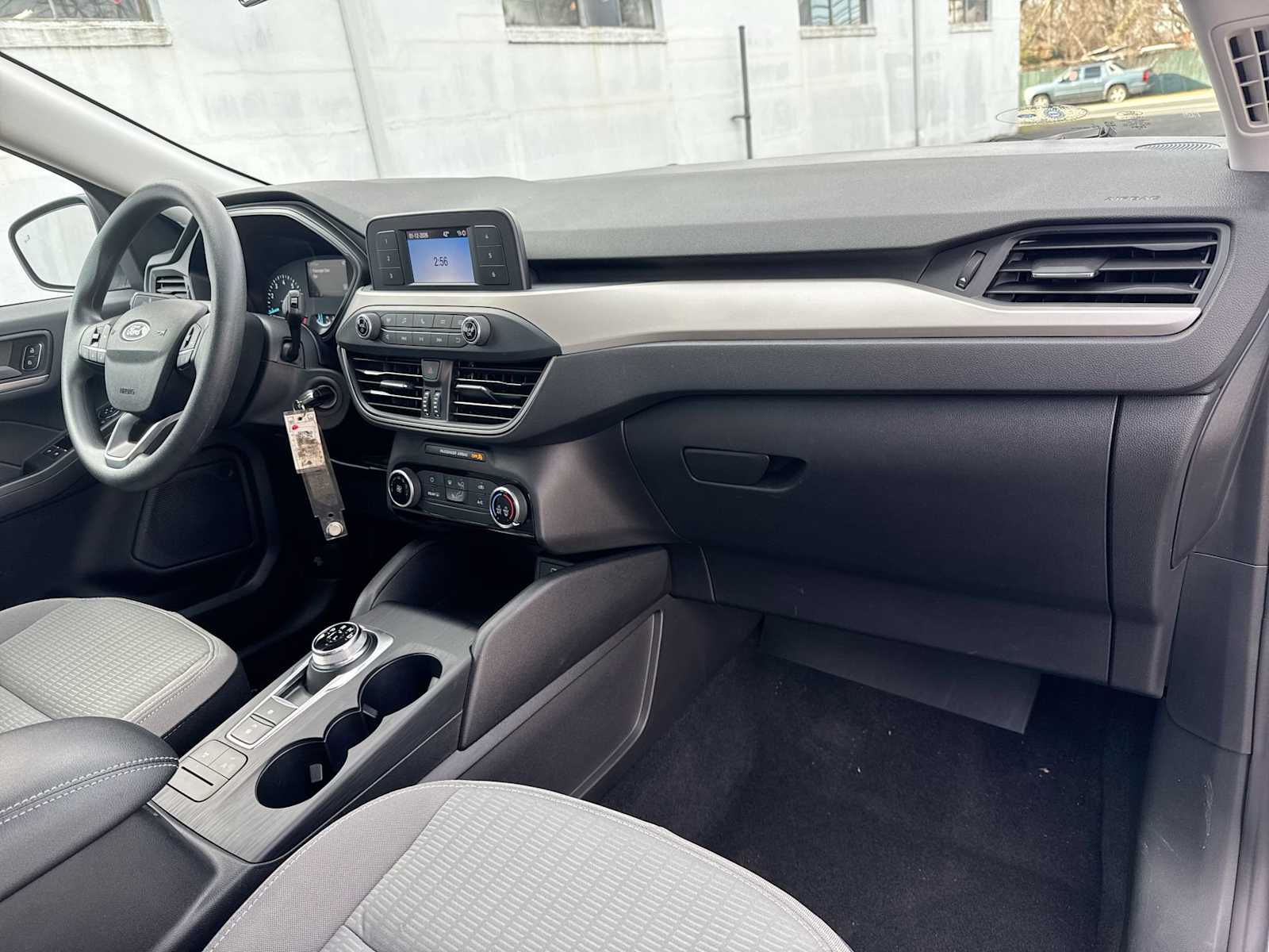 Thumbnail: 2022 Ford Escape - 16