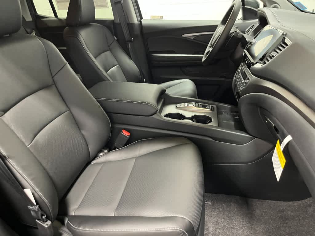 Thumbnail: 2025 Honda Ridgeline - 27