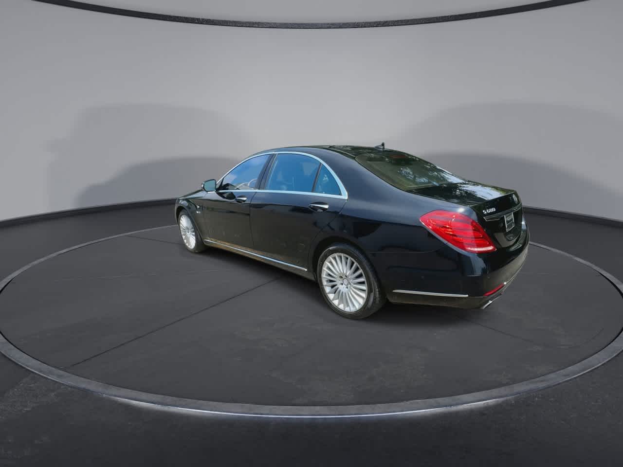 Thumbnail: 2015 Mercedes-Benz S-Class - 6