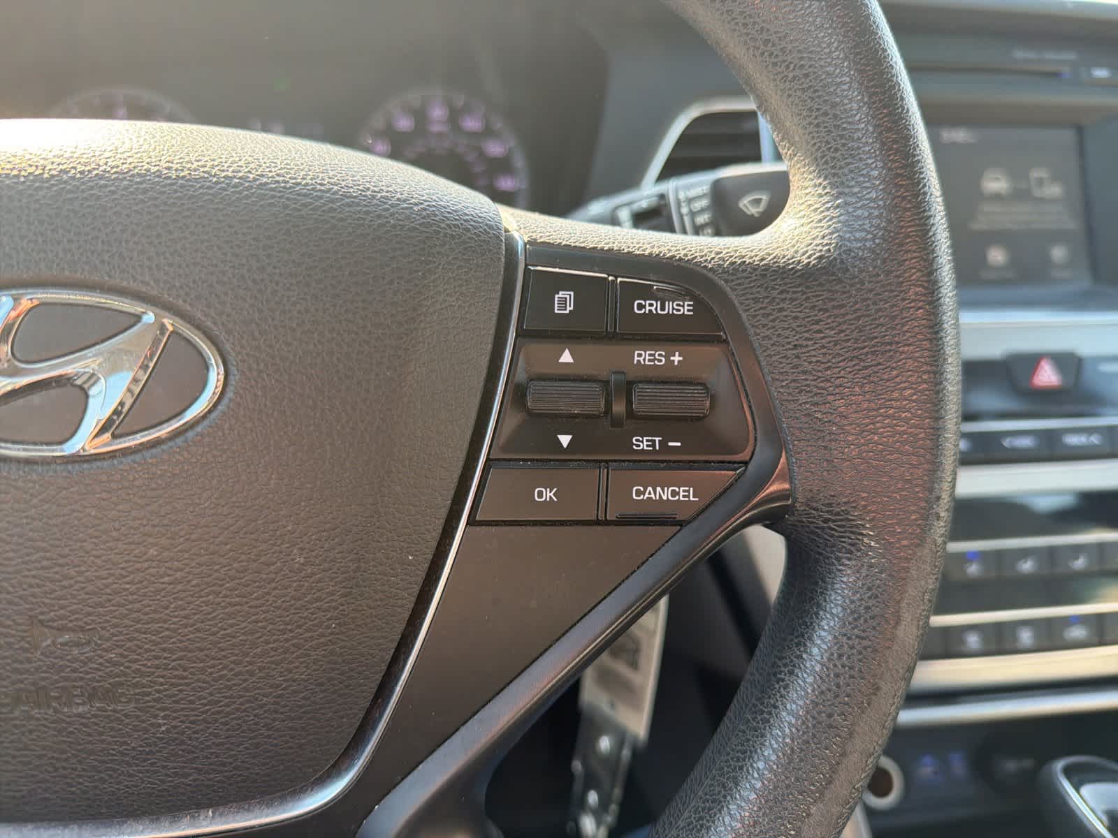 Thumbnail: 2017 Hyundai Sonata - 17