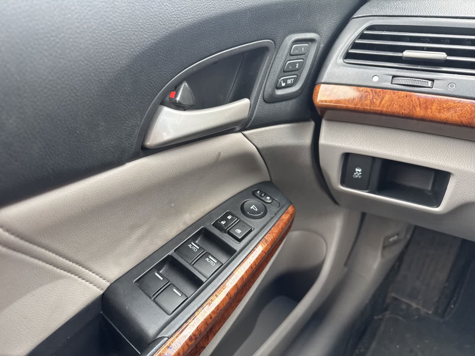 2011 Honda Accord EX-L 18