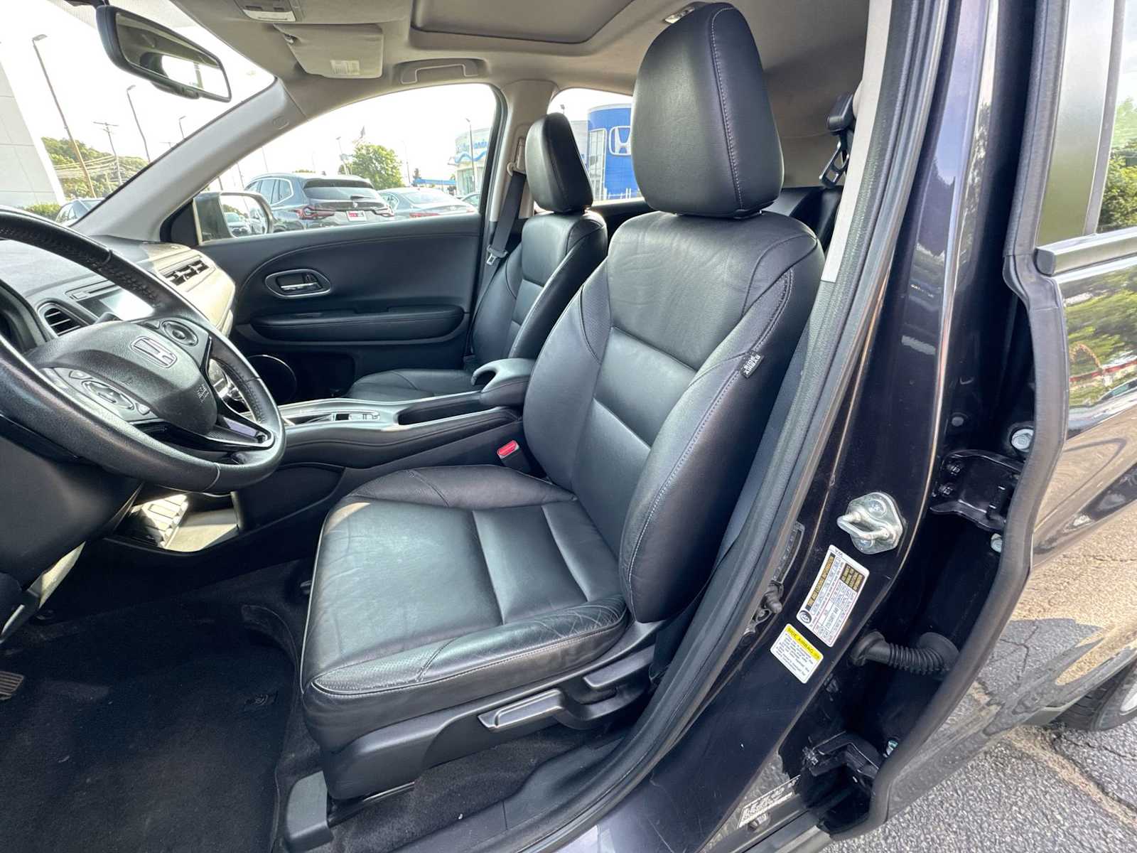 Thumbnail: 2016 Honda HR-V - 21