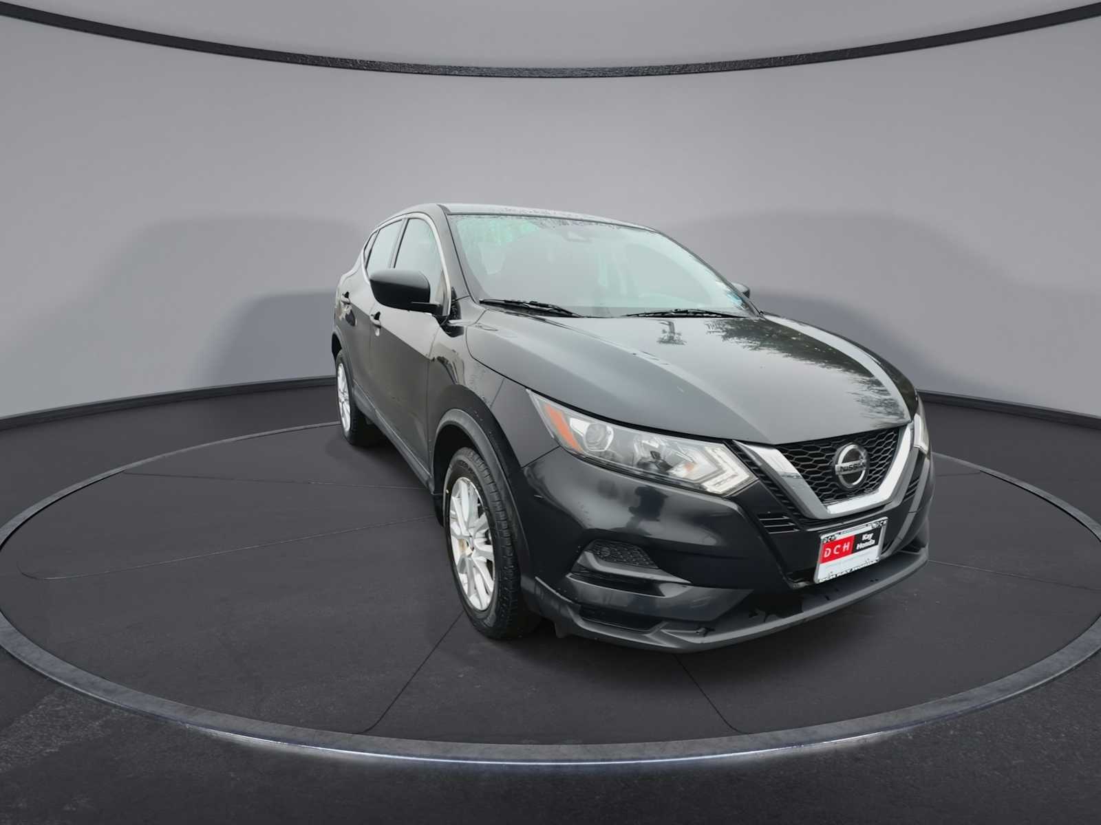 Thumbnail: 2020 Nissan Rogue Sport - 2