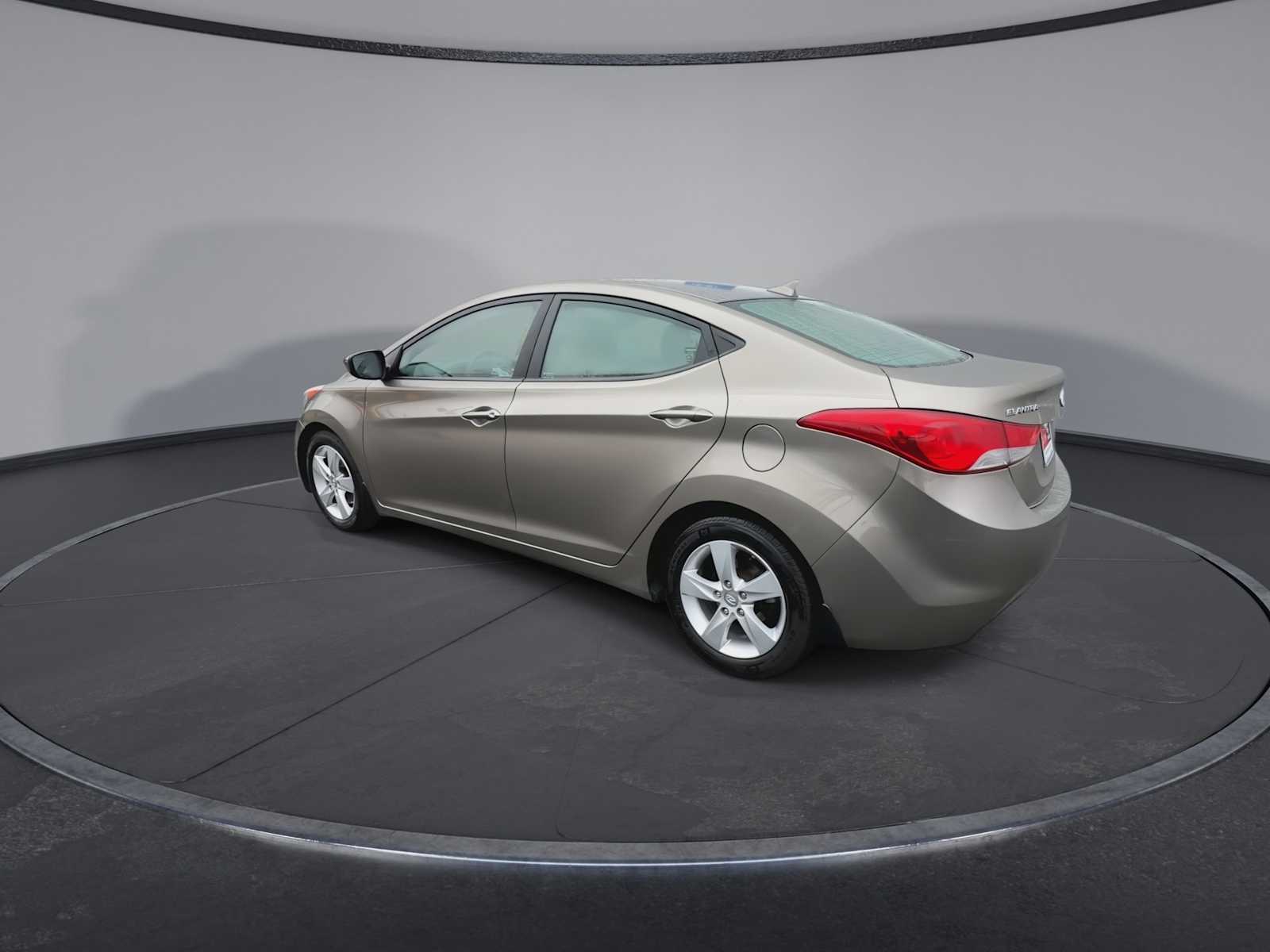 Thumbnail: 2013 Hyundai Elantra - 6