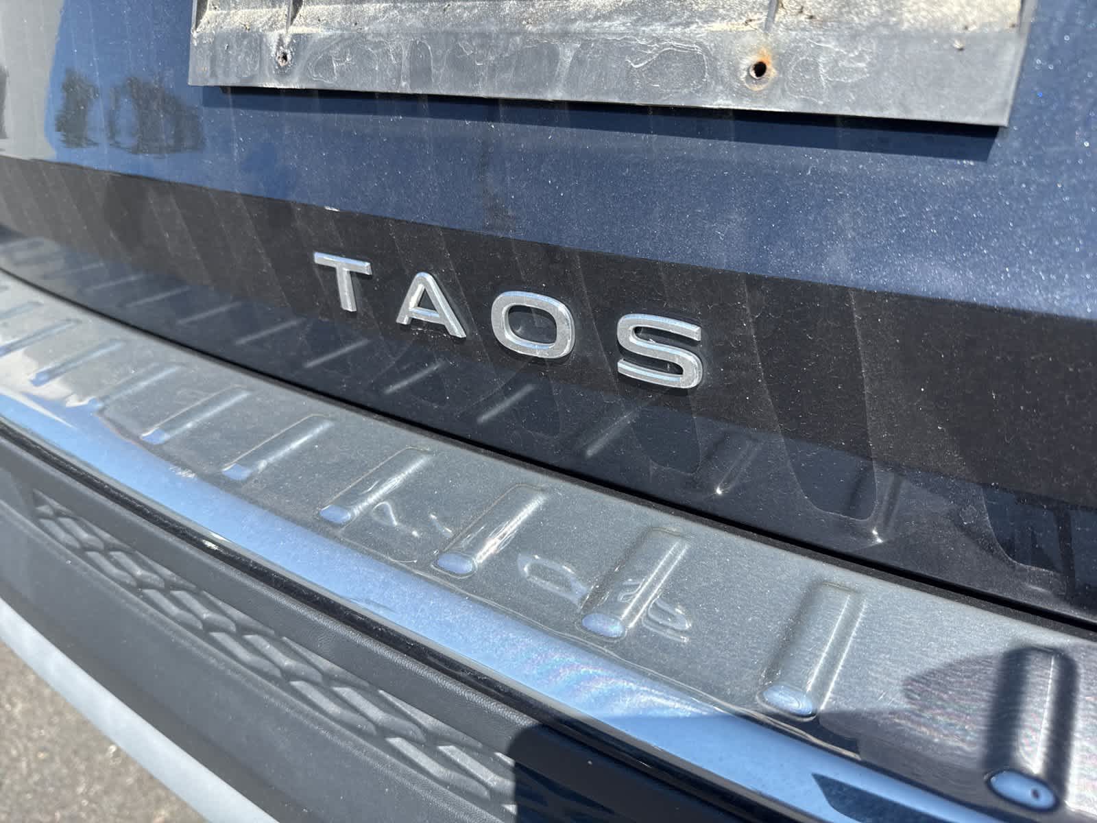 Thumbnail: 2023 Volkswagen Taos - 22