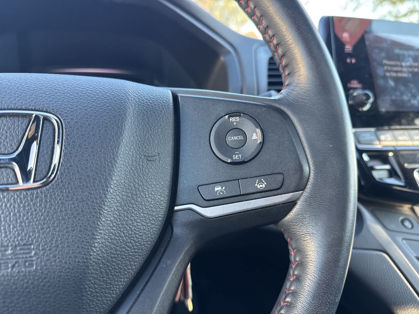 Thumbnail: 2023 Honda Odyssey - 17