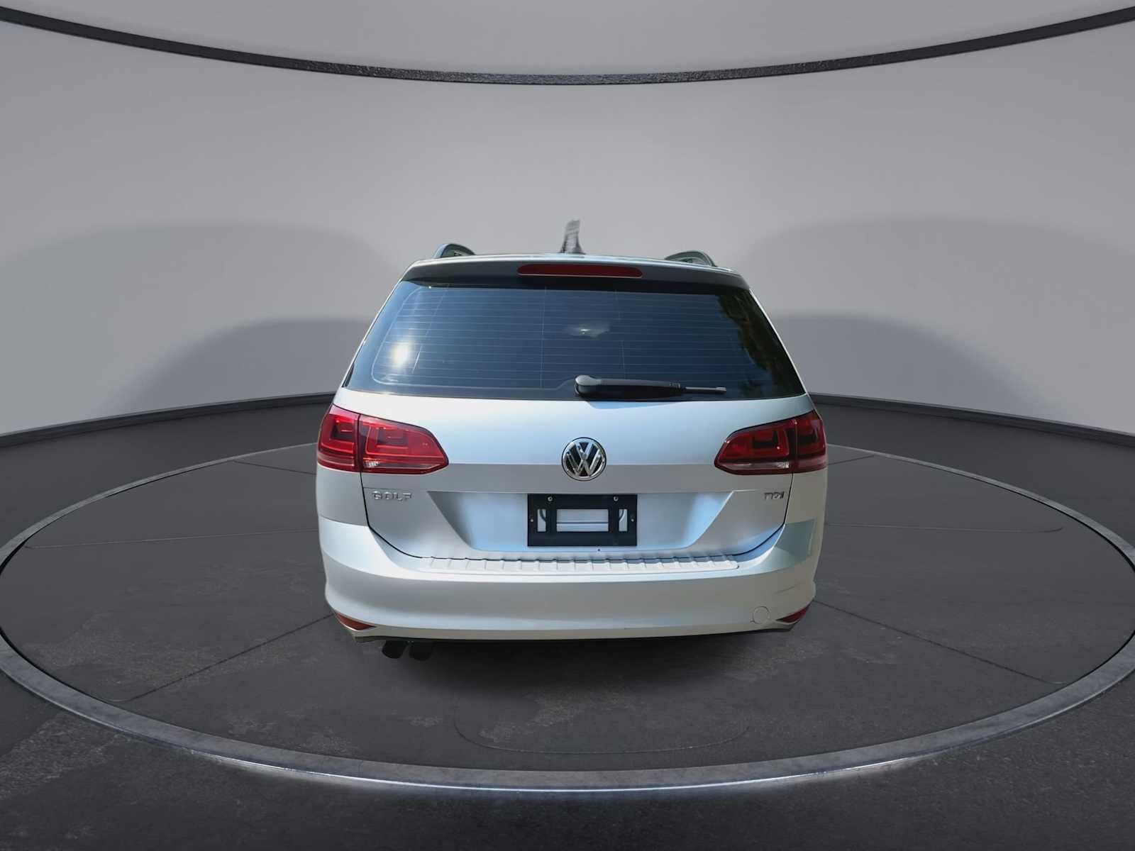 Thumbnail: 2015 Volkswagen e-Golf - 7