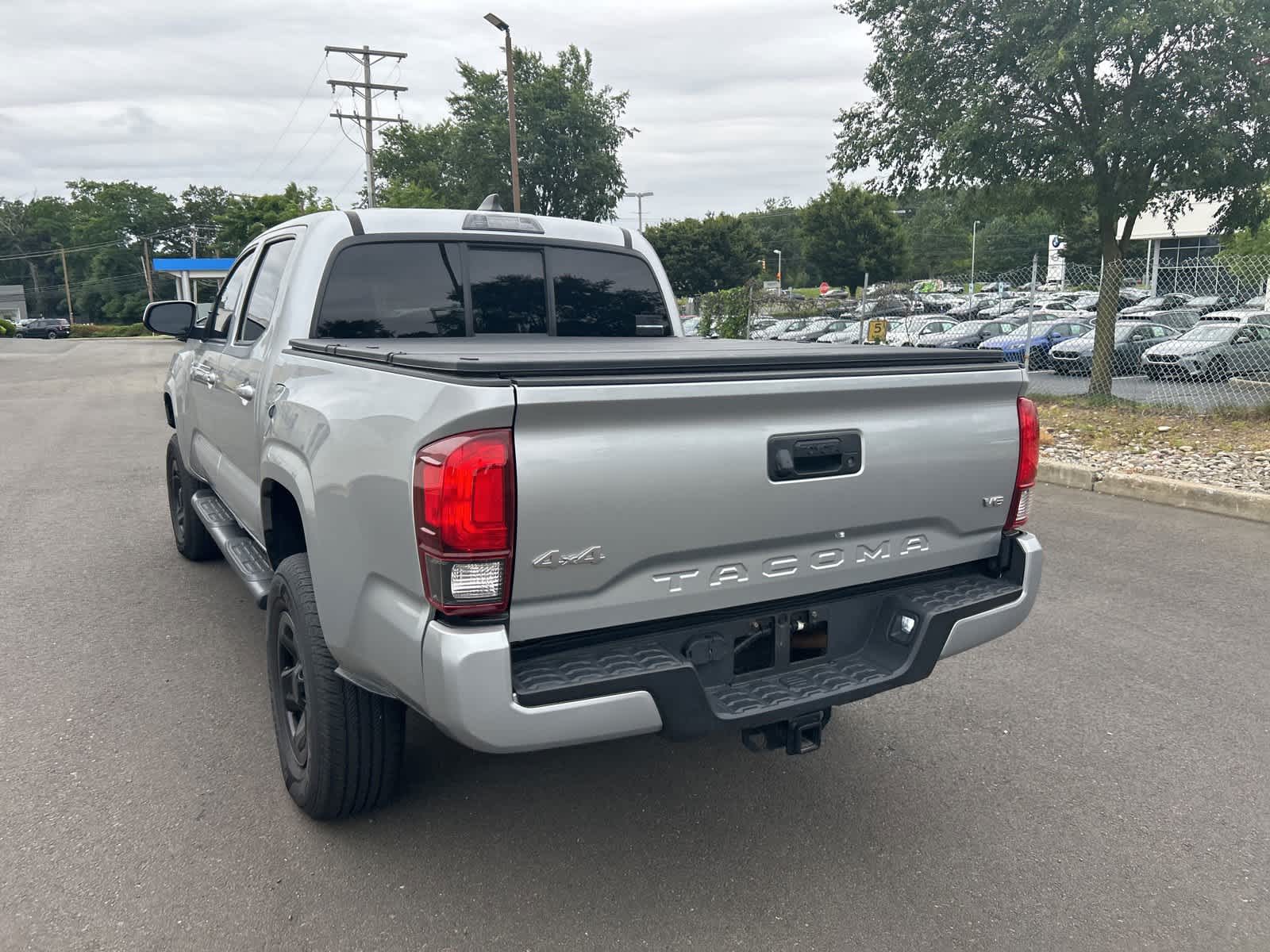 Thumbnail: 2022 Toyota Tacoma - 10
