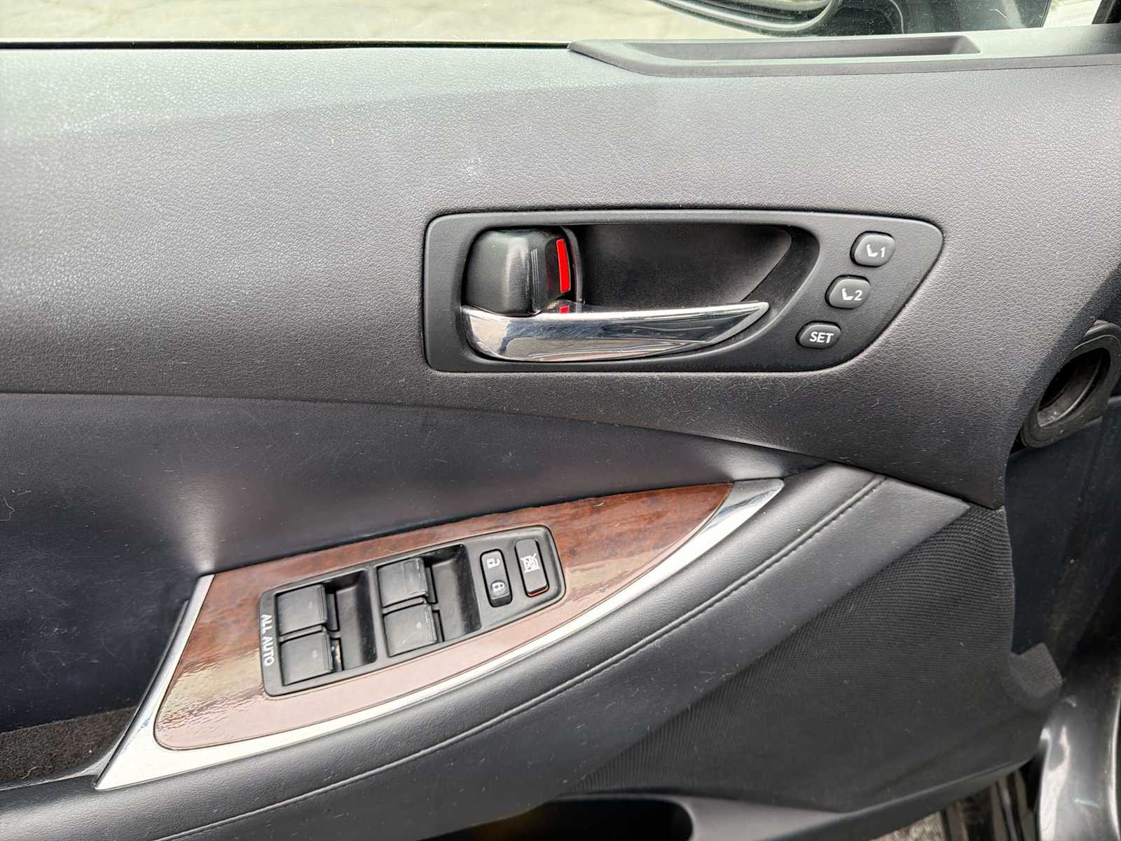 Thumbnail: 2011 Lexus ES - 22