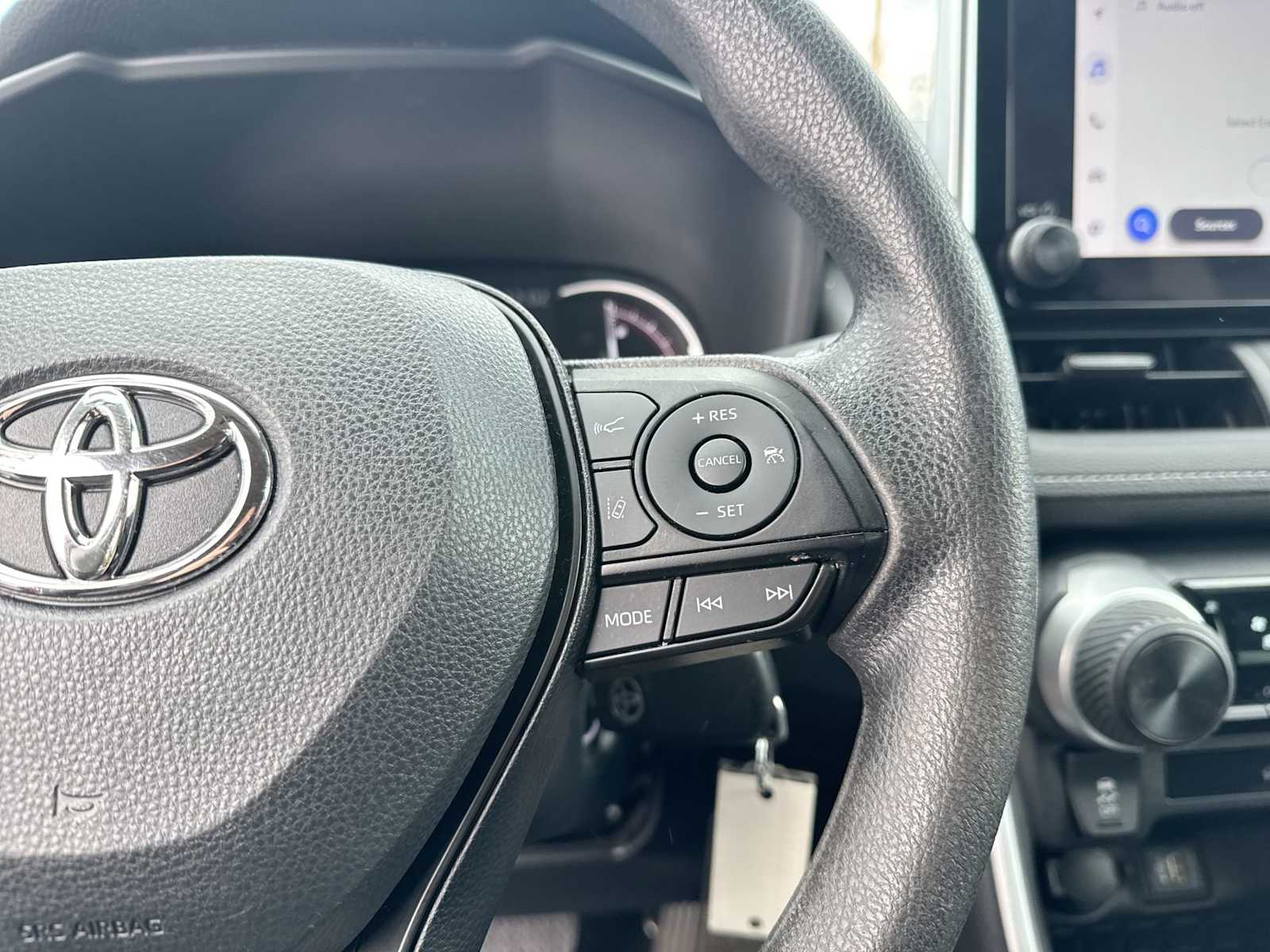 Thumbnail: 2023 Toyota RAV4 - 25