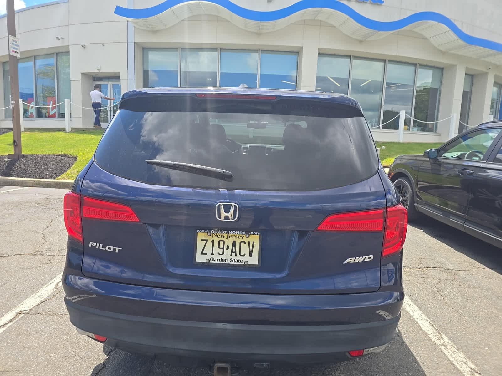 Thumbnail: 2018 Honda Pilot - 7