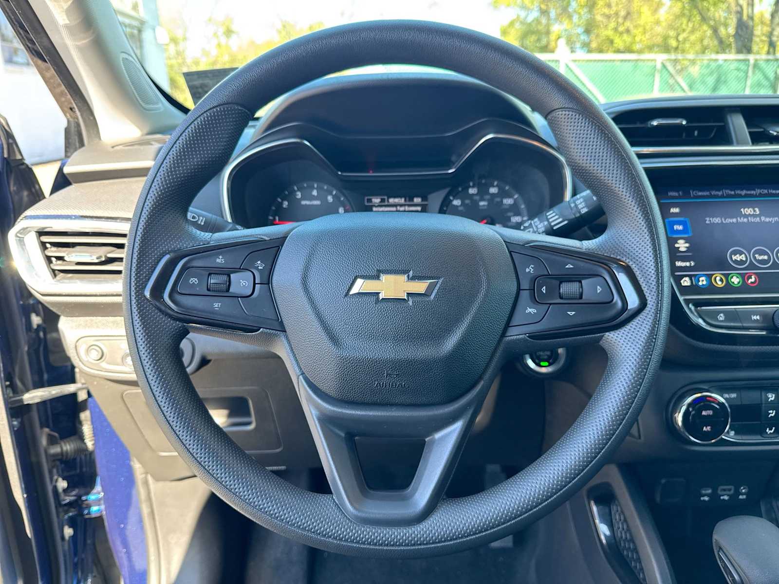 Thumbnail: 2023 Chevrolet TrailBlazer - 23