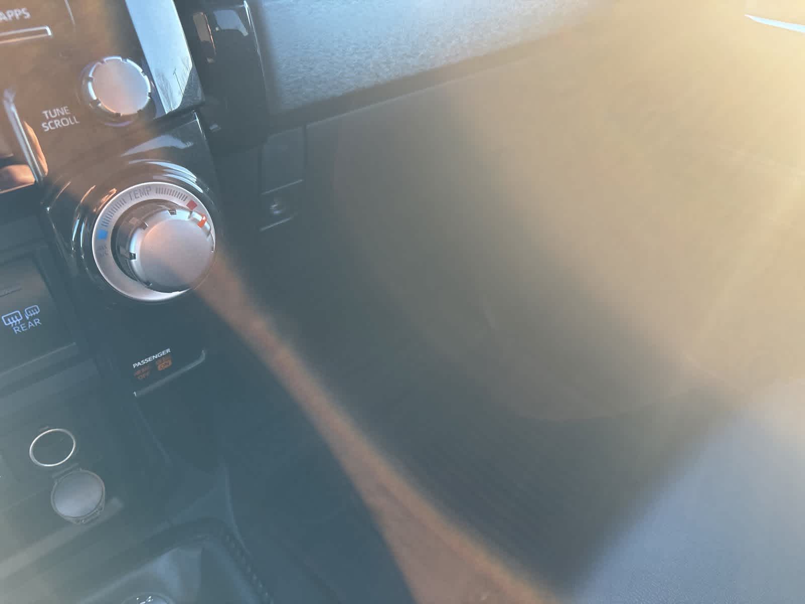 Thumbnail: 2022 Toyota 4Runner - 8