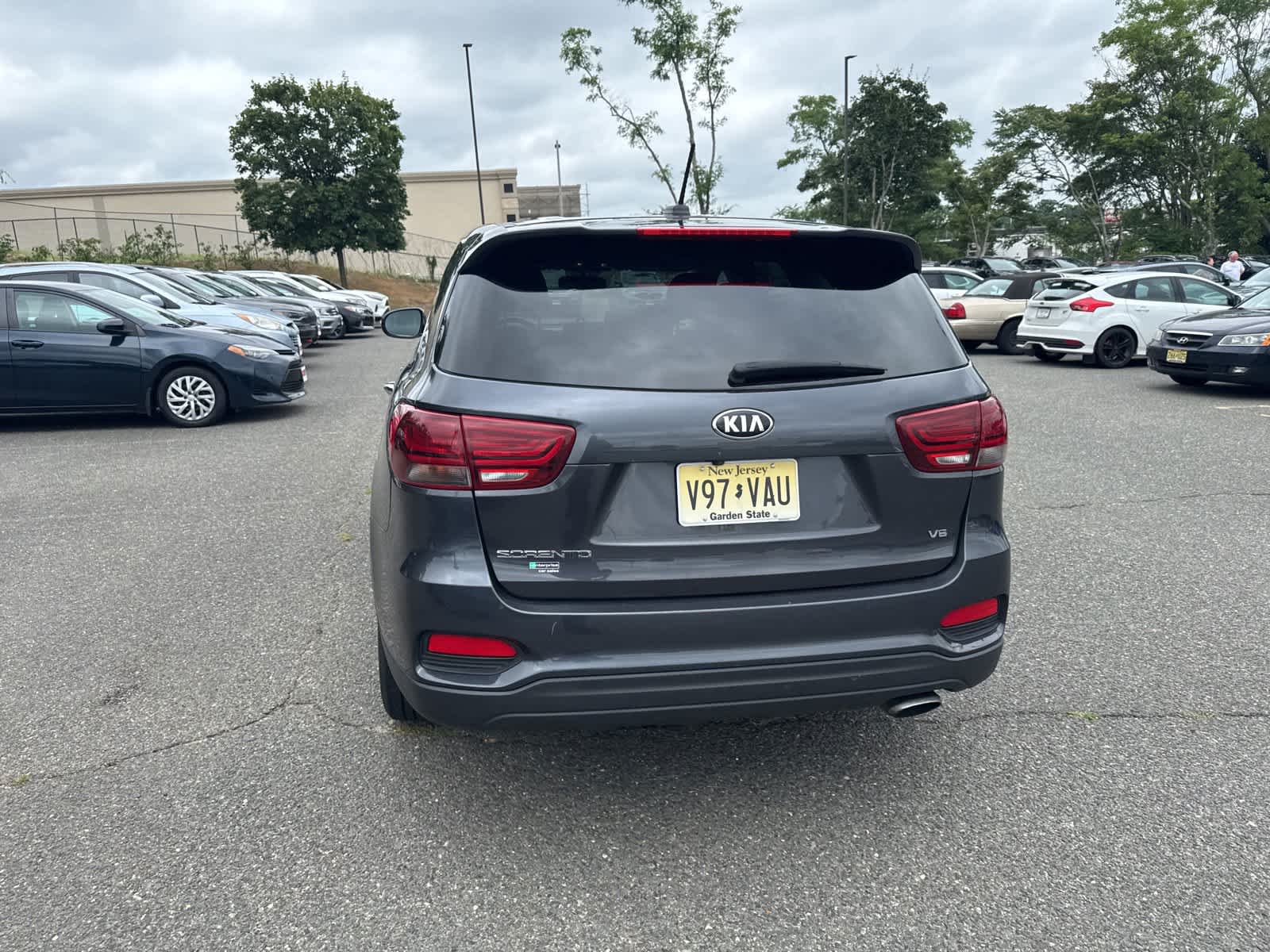 Thumbnail: 2019 Kia Sorento - 4