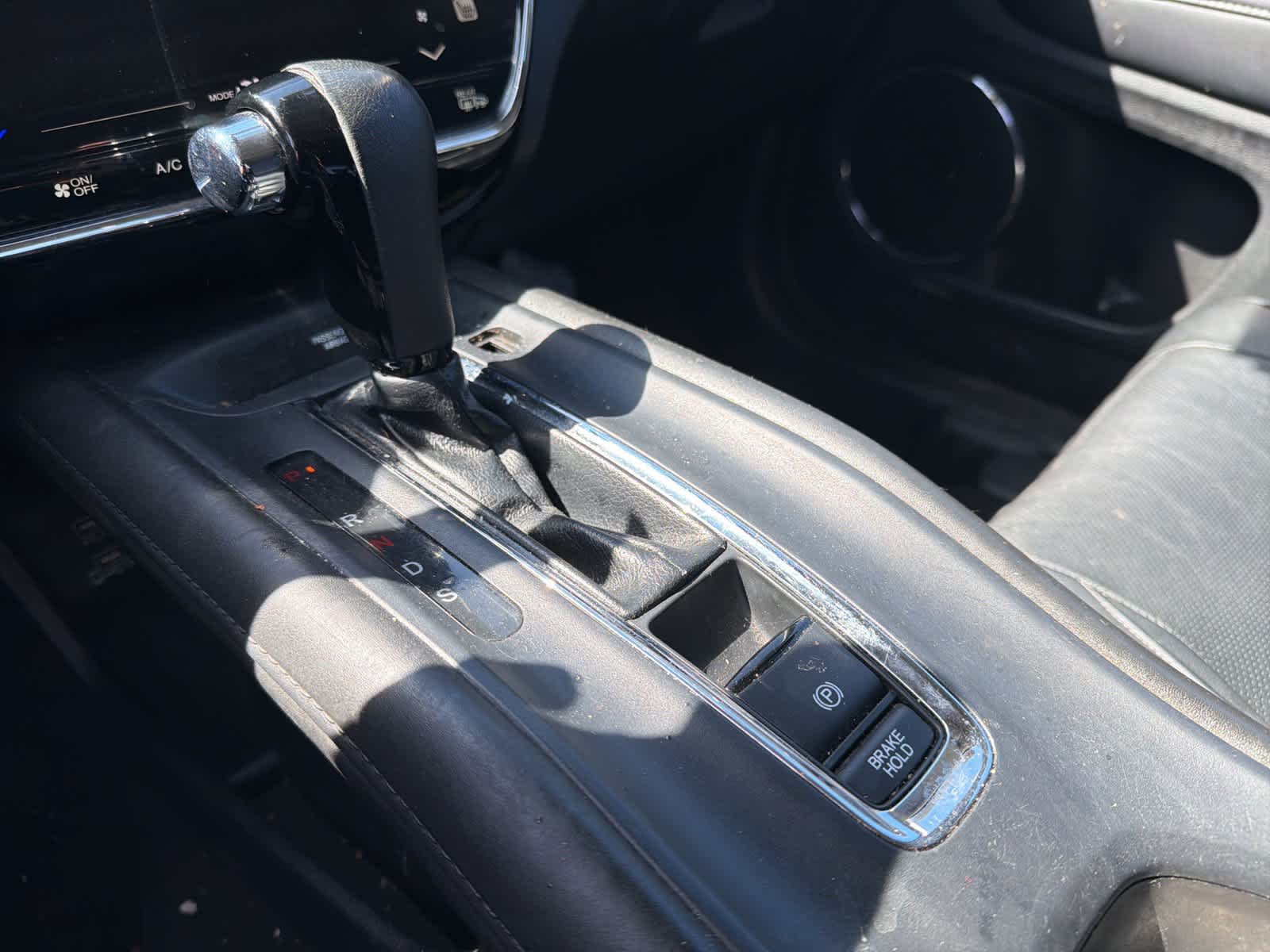 Thumbnail: 2020 Honda HR-V - 15