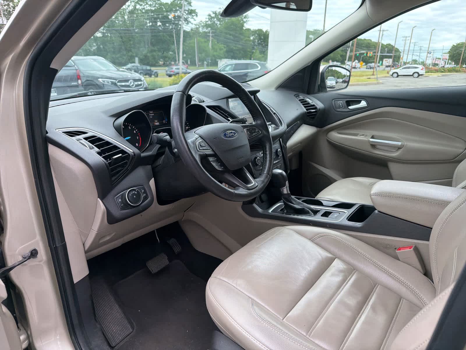 Thumbnail: 2017 Ford Escape - 11