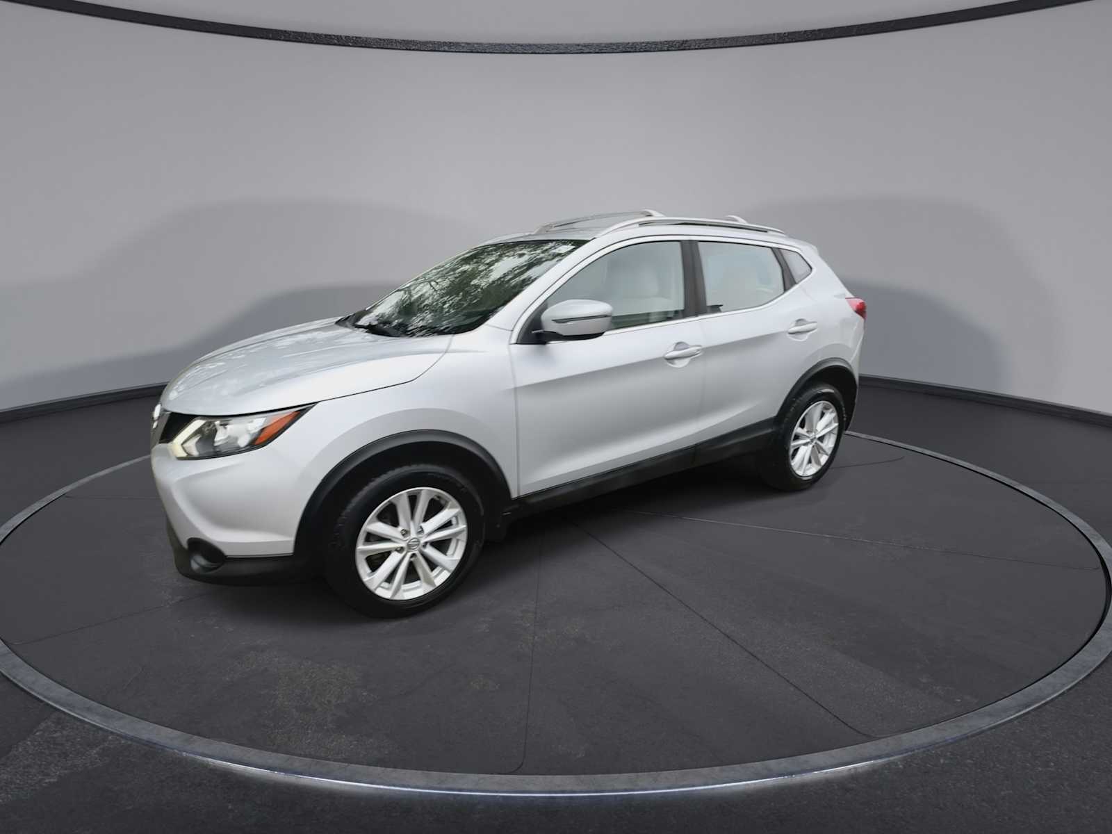 Thumbnail: 2018 Nissan Rogue Sport - 4
