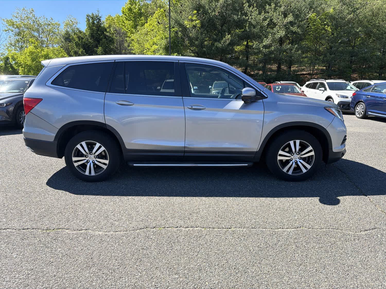 Thumbnail: 2017 Honda Pilot - 6