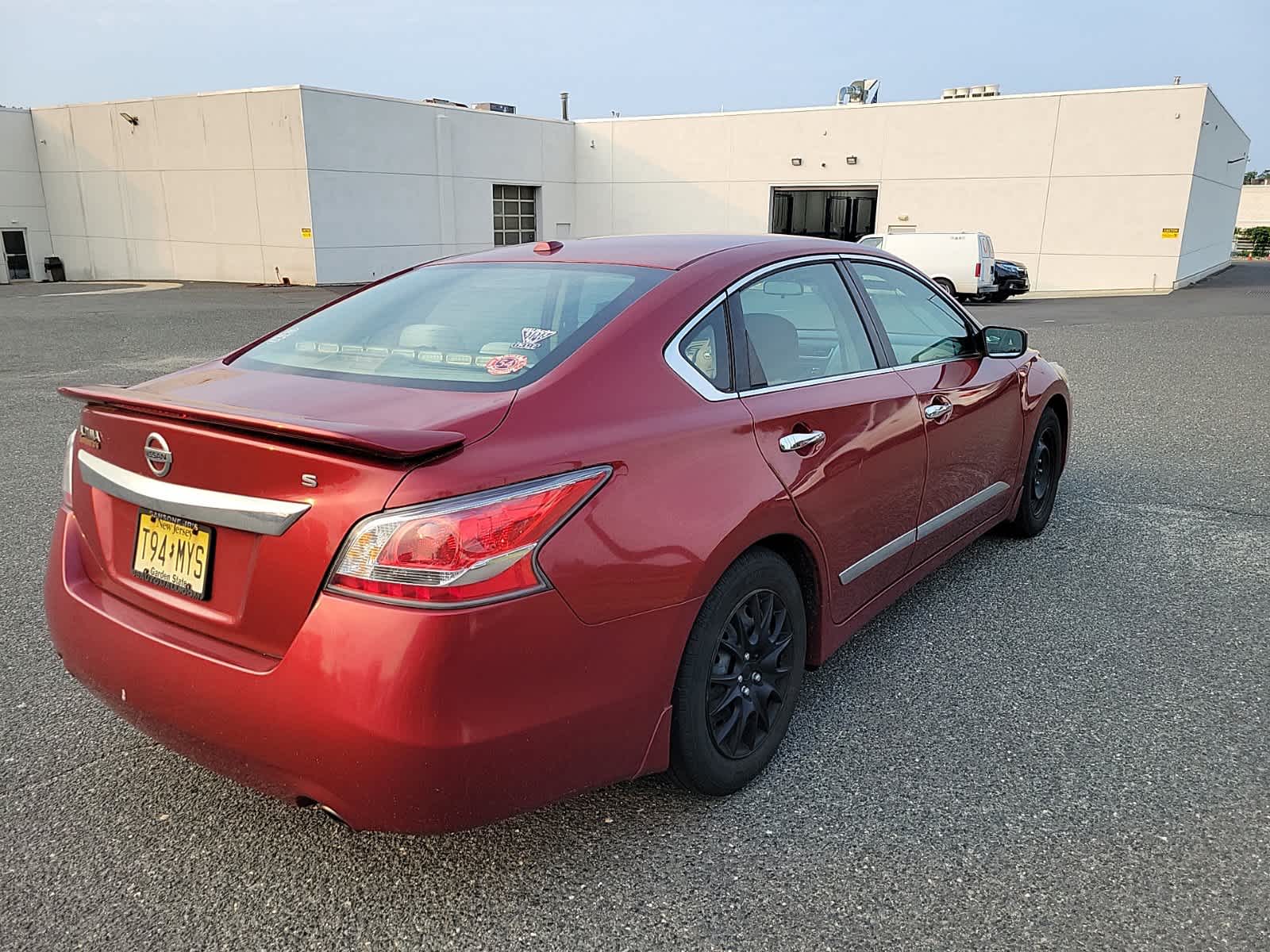 Thumbnail: 2015 Nissan Altima - 5