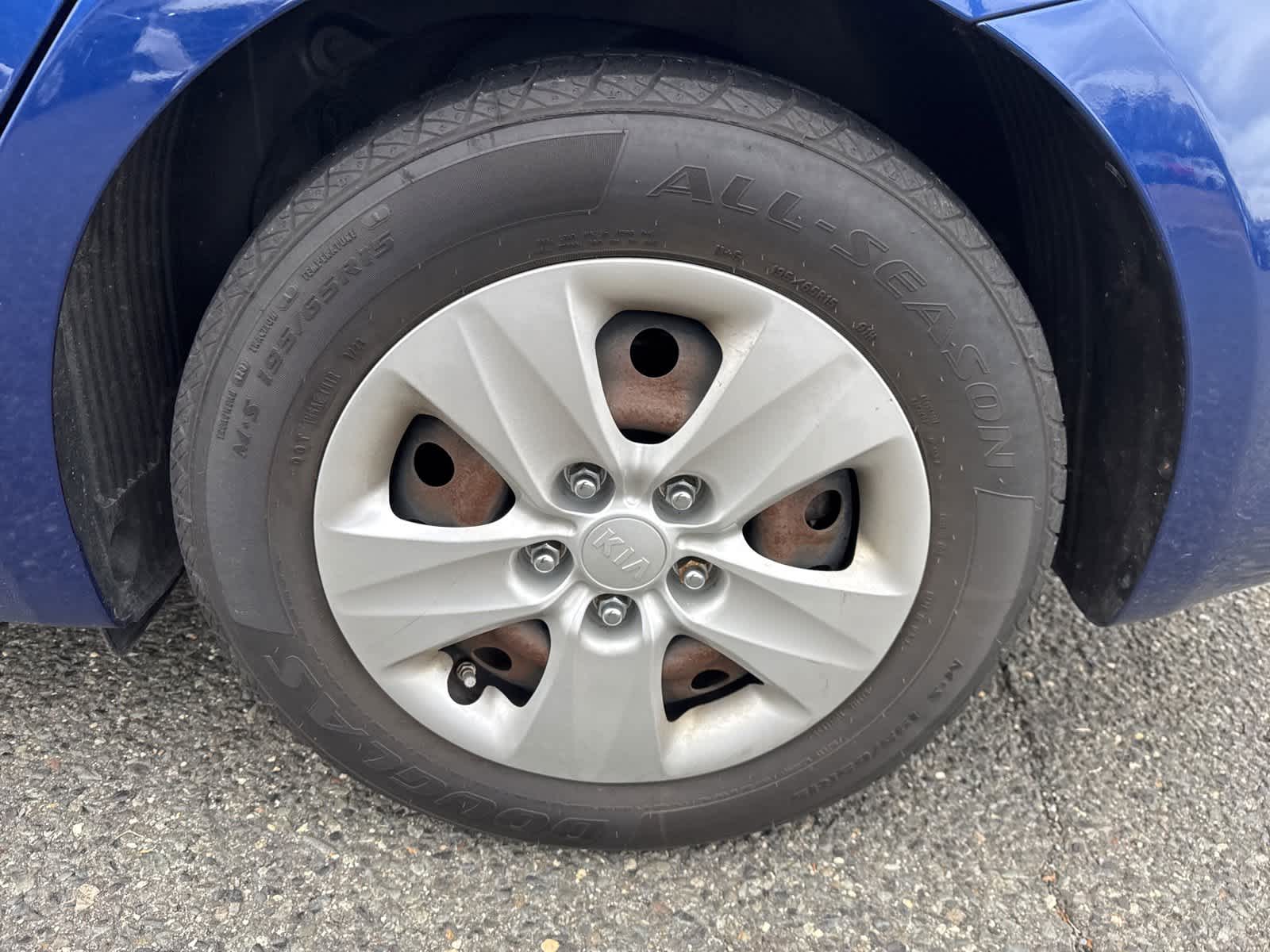 Thumbnail: 2017 Kia Forte - 22