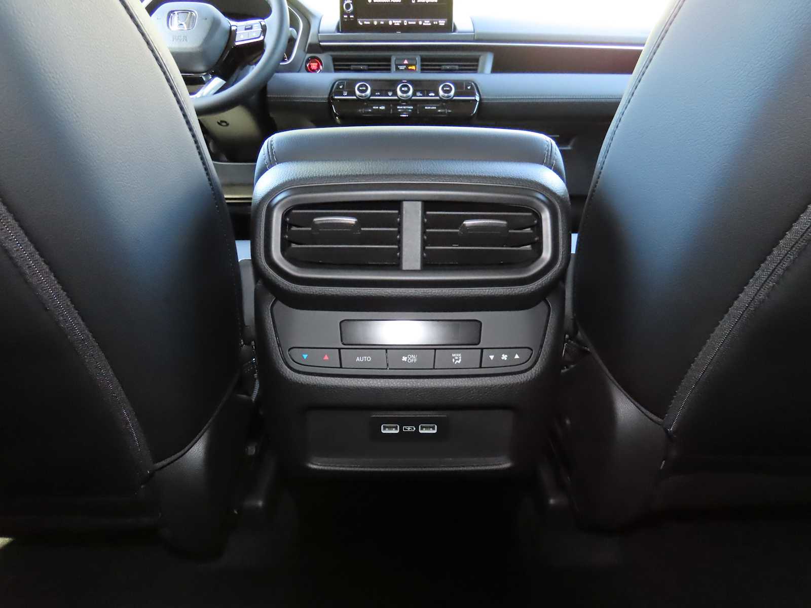 Thumbnail: 2025 Honda Pilot - 23