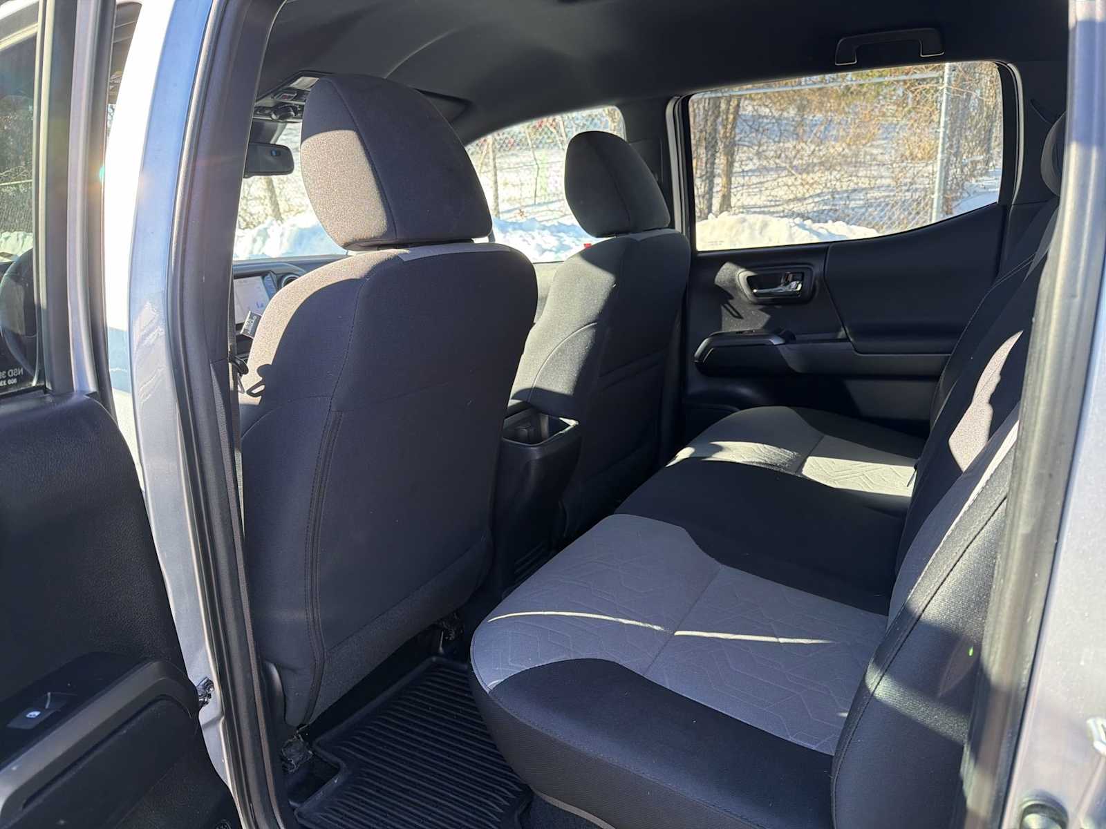 Thumbnail: 2020 Toyota Tacoma - 12