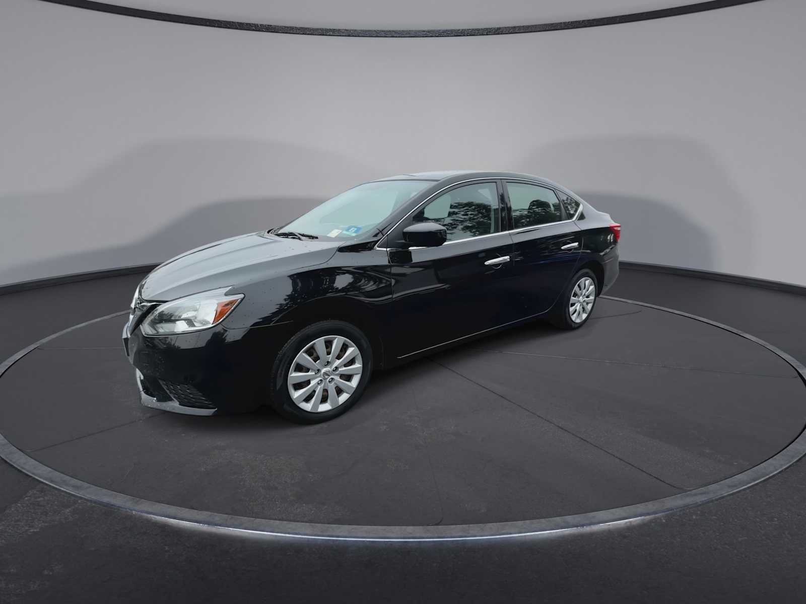 Thumbnail: 2018 Nissan Sentra - 4