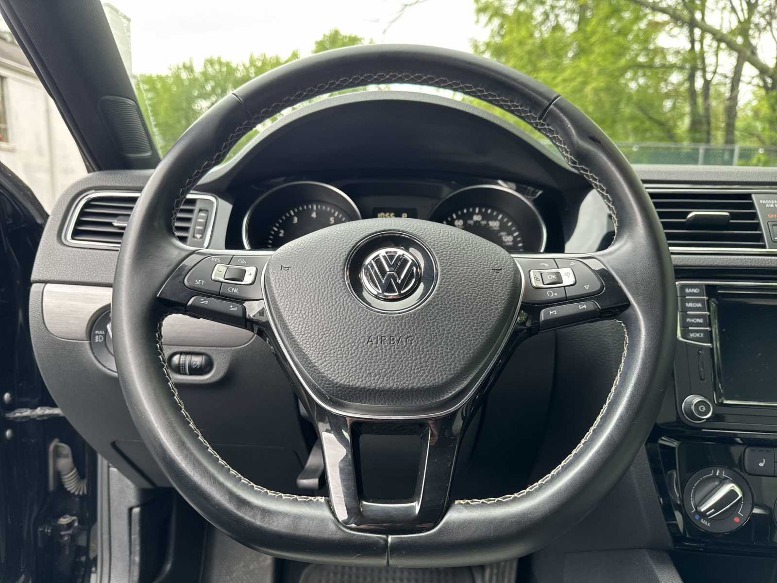 2016 Volkswagen Jetta Sport 23