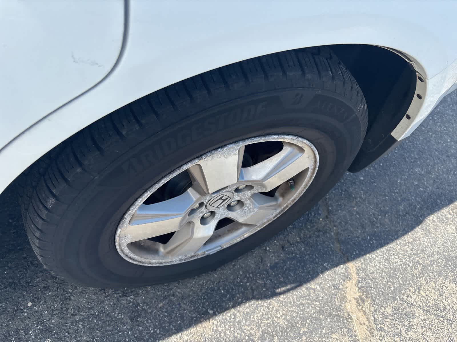 Thumbnail: 2011 Honda Pilot - 3