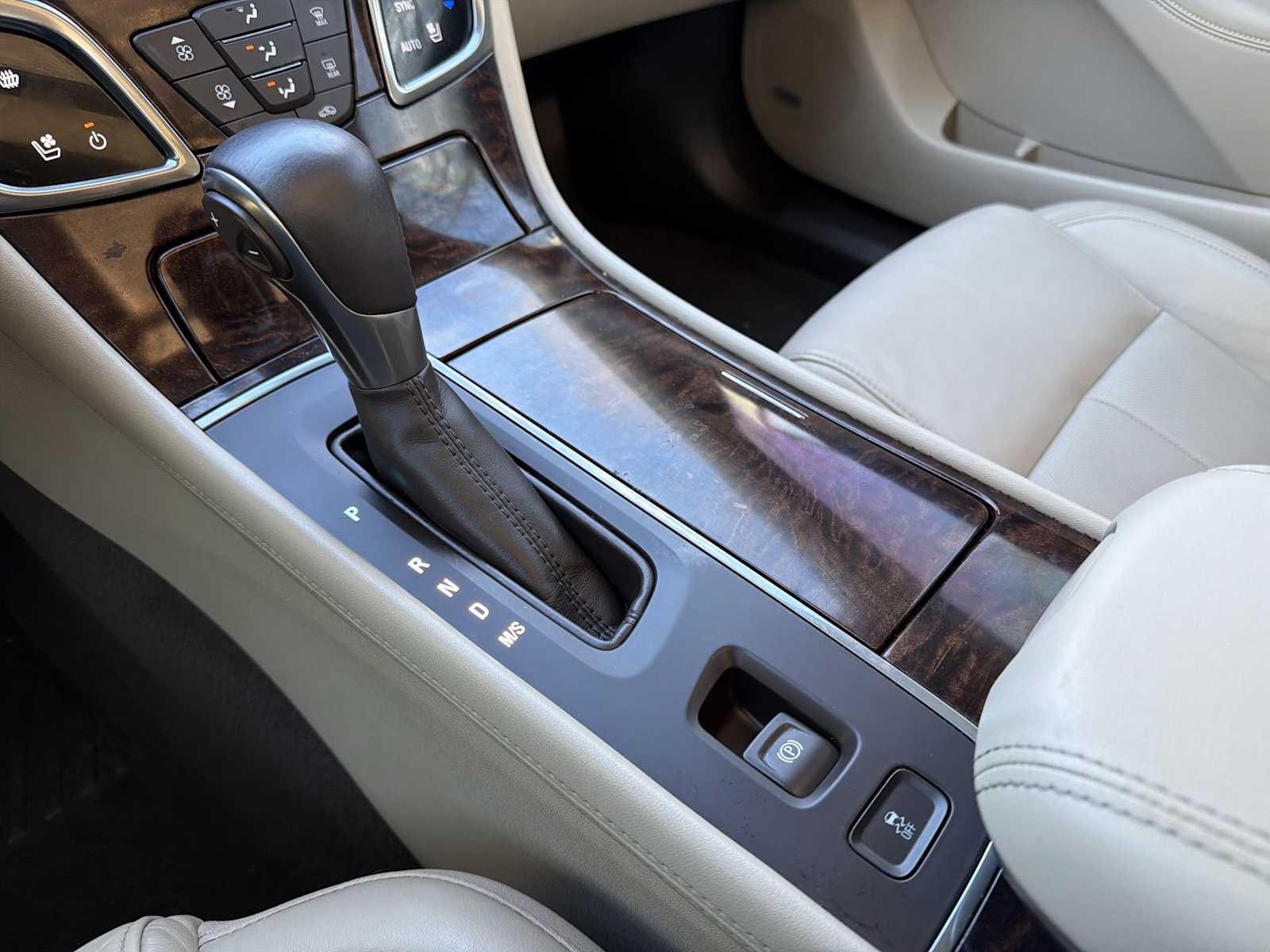 Thumbnail: 2015 Buick LaCrosse - 31