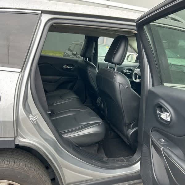 Thumbnail: 2015 Jeep Cherokee - 15