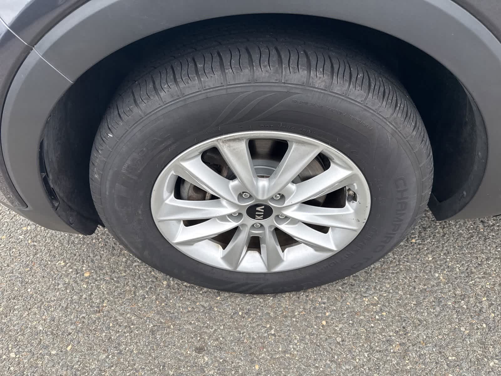 Thumbnail: 2019 Kia Sorento - 9