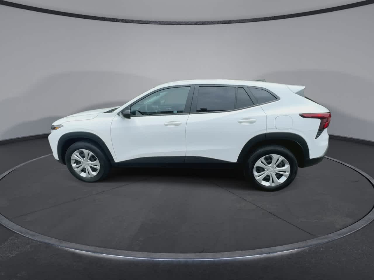 Thumbnail: 2024 Chevrolet Trax - 5