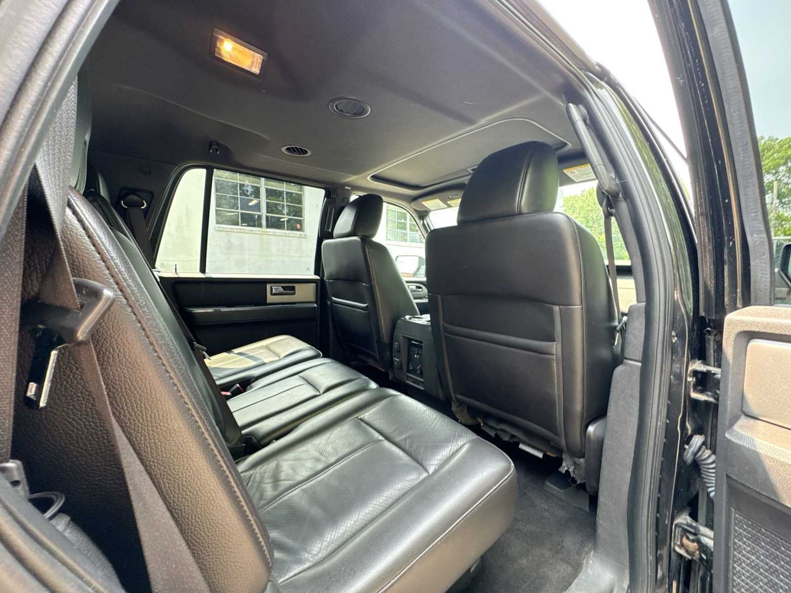 2013 Ford Expedition Limited 10