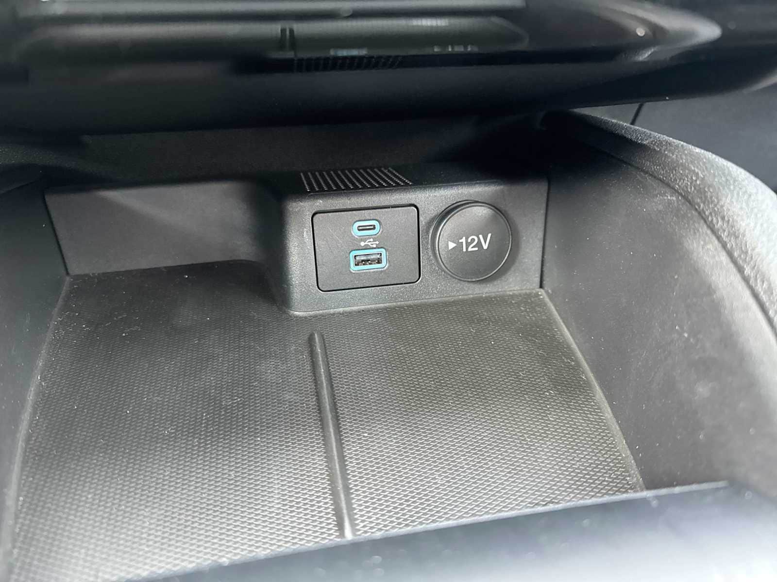 Thumbnail: 2022 Ford Escape - 28