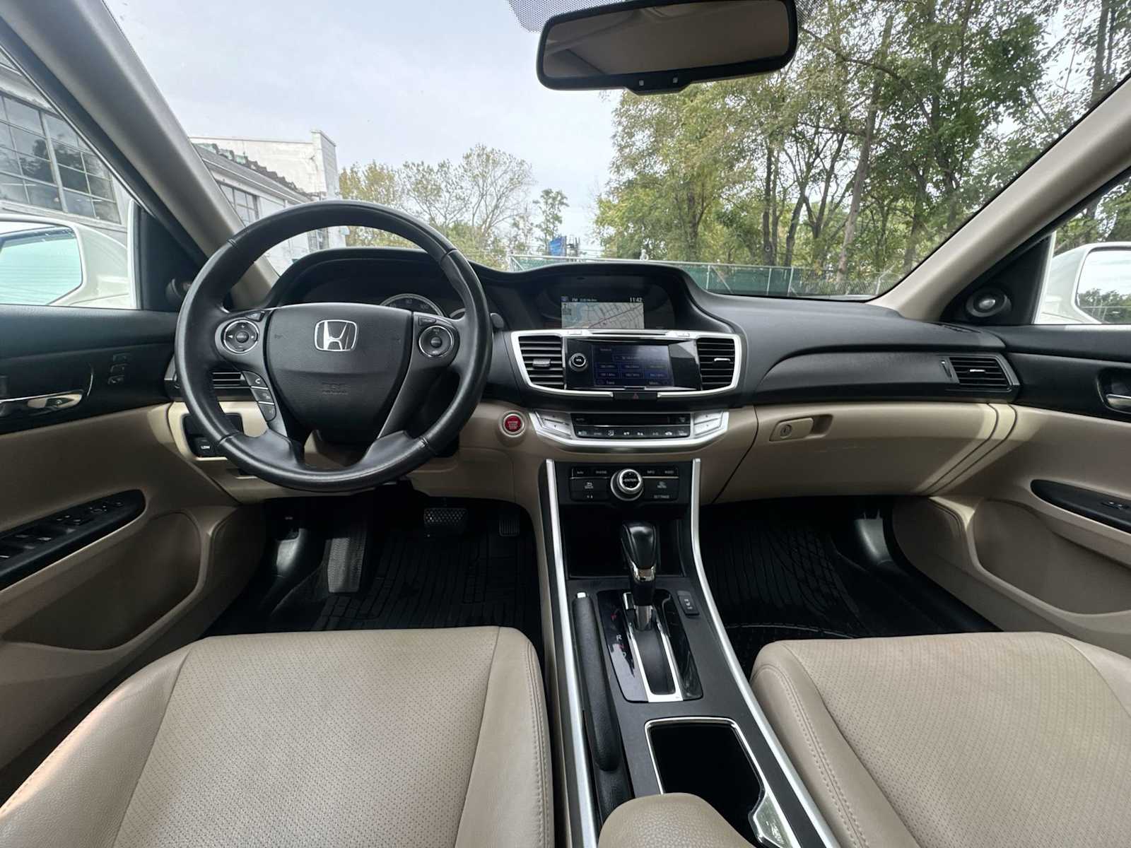 Thumbnail: 2015 Honda Accord - 20