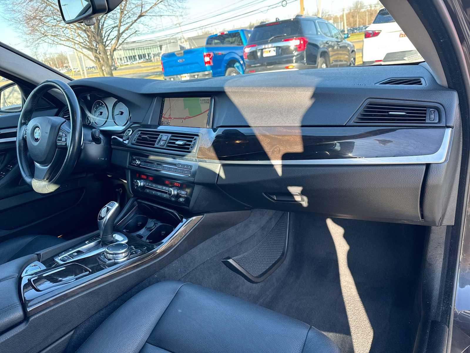 Thumbnail: 2016 BMW 5 Series - 16