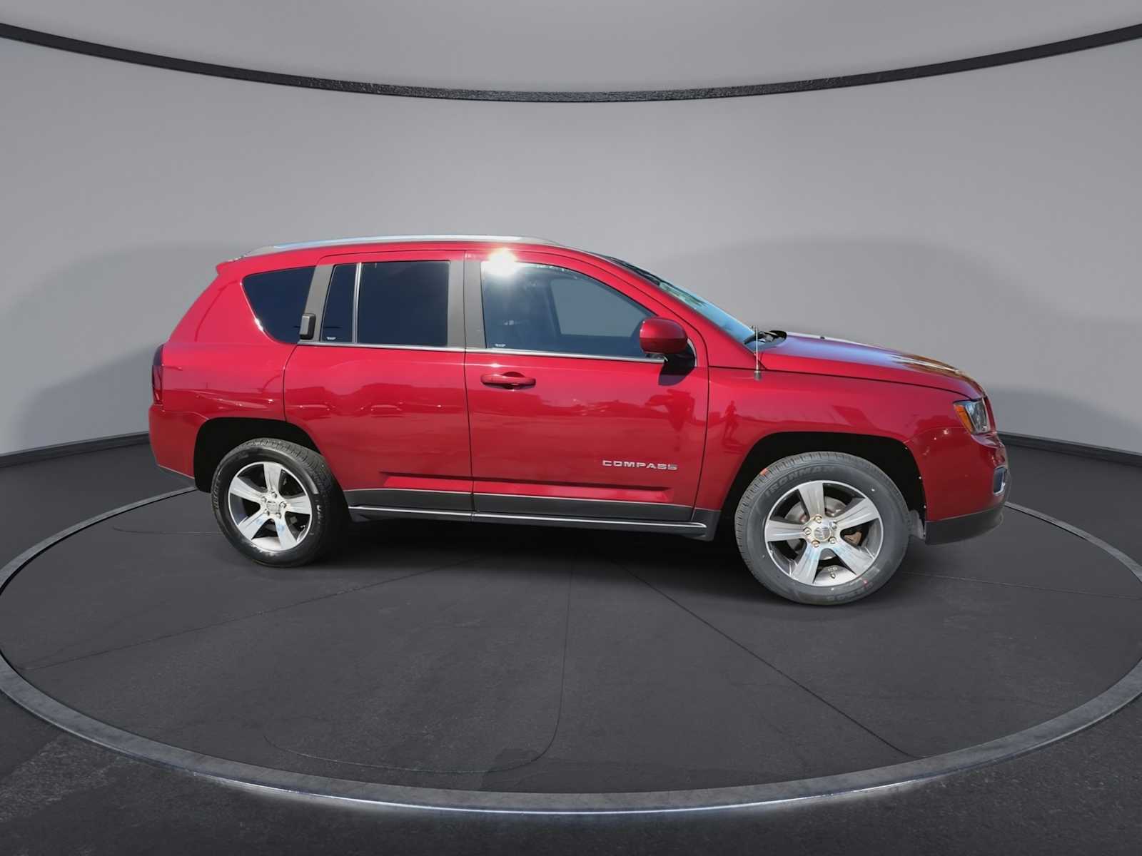Thumbnail: 2016 Jeep Compass - 9
