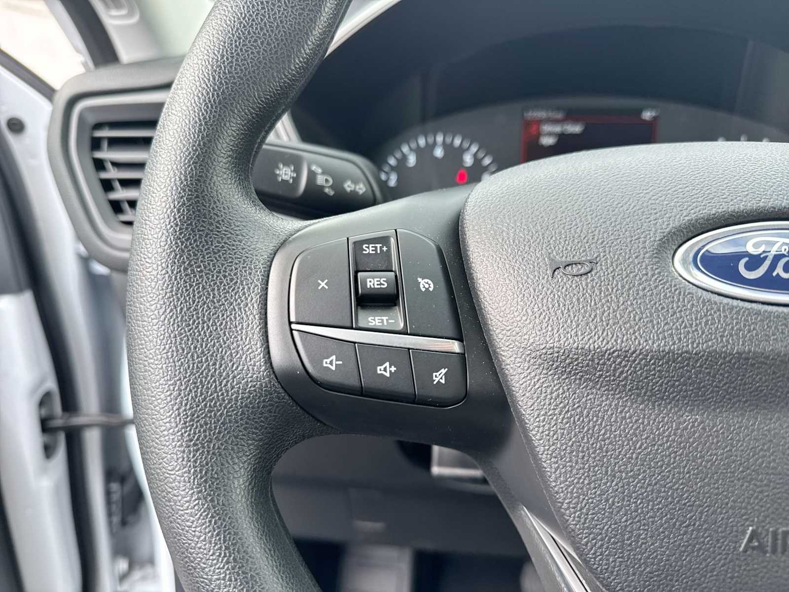 Thumbnail: 2022 Ford Escape - 24