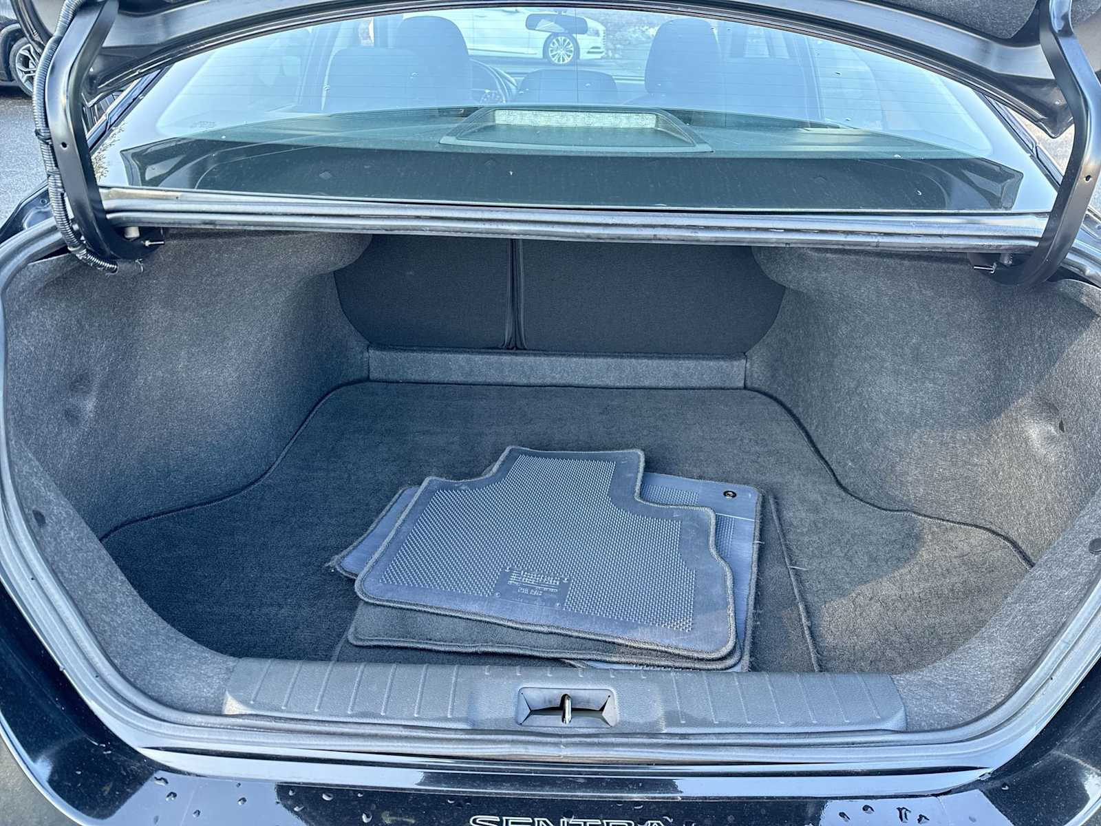 Thumbnail: 2023 Nissan Sentra - 31