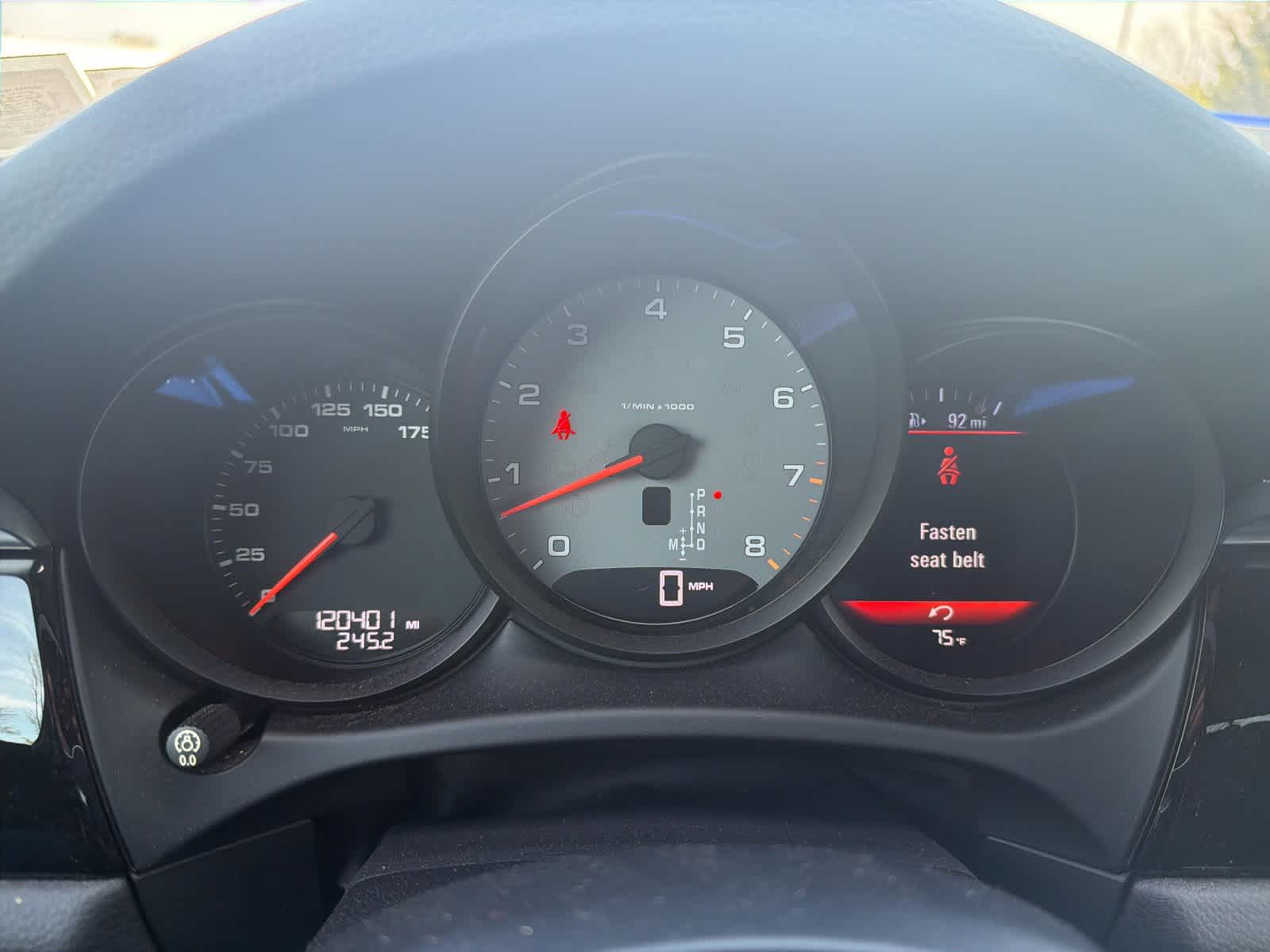 Thumbnail: 2016 Porsche Macan - 18