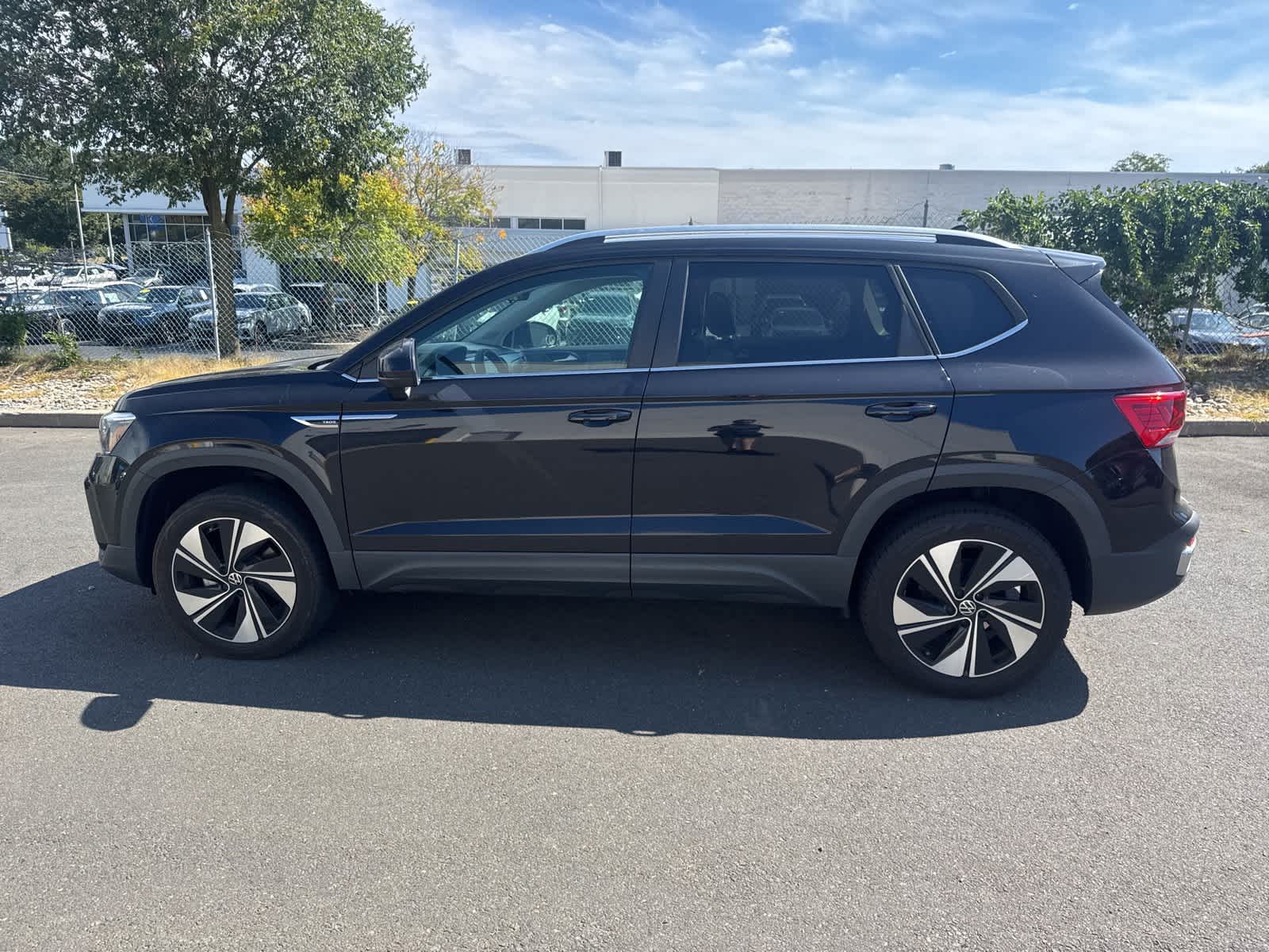 Thumbnail: 2023 Volkswagen Taos - 2