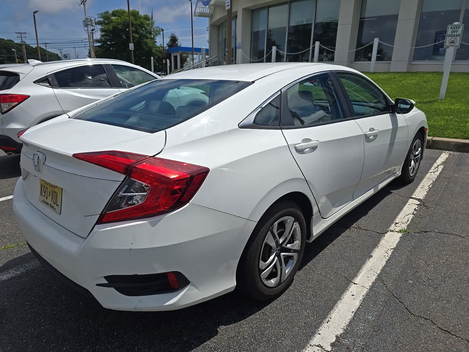 Thumbnail: 2016 Honda Civic - 6