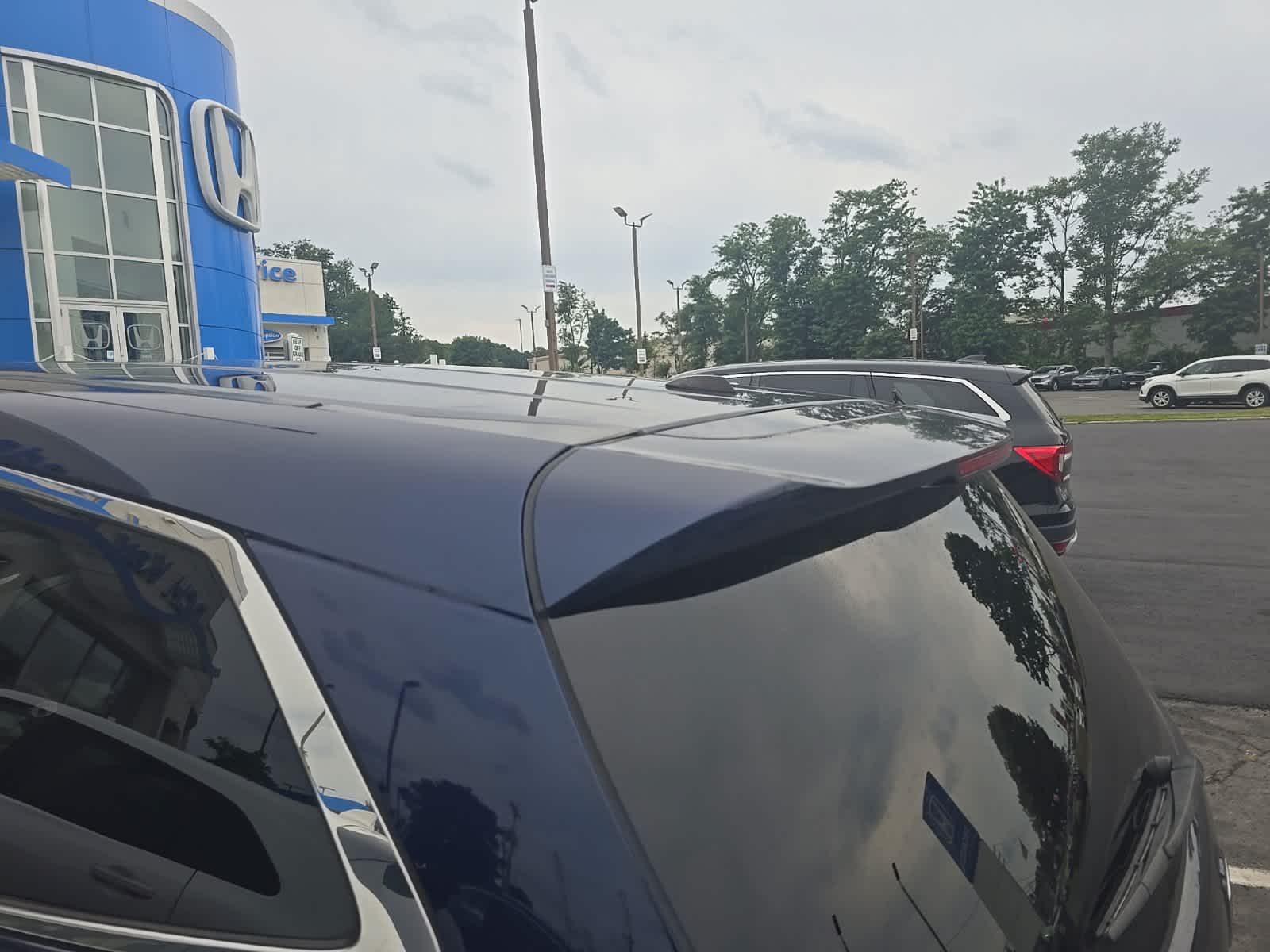 Thumbnail: 2017 Honda Pilot - 17