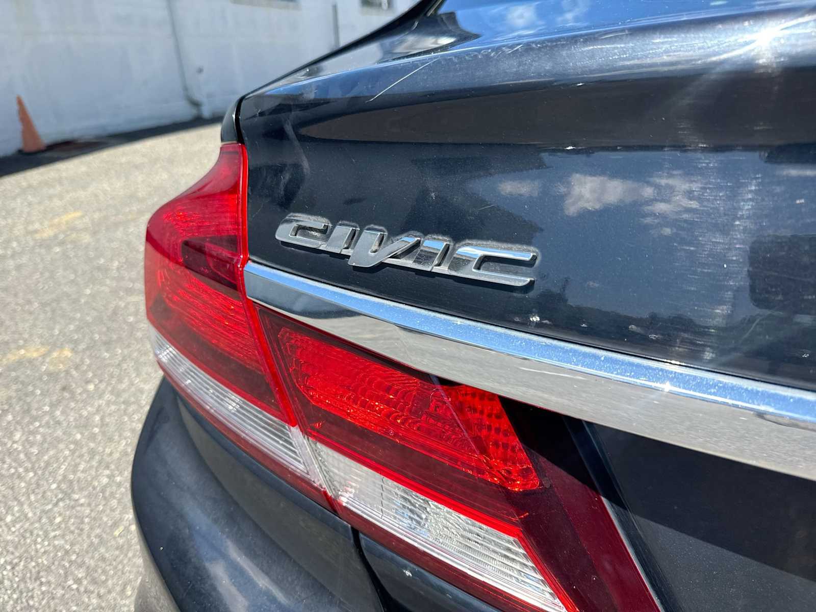 Thumbnail: 2015 Honda Civic - 18