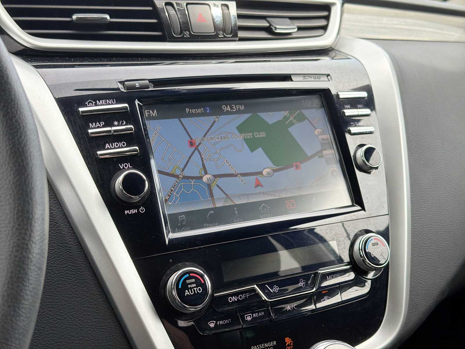 Thumbnail: 2015 Nissan Murano - 28