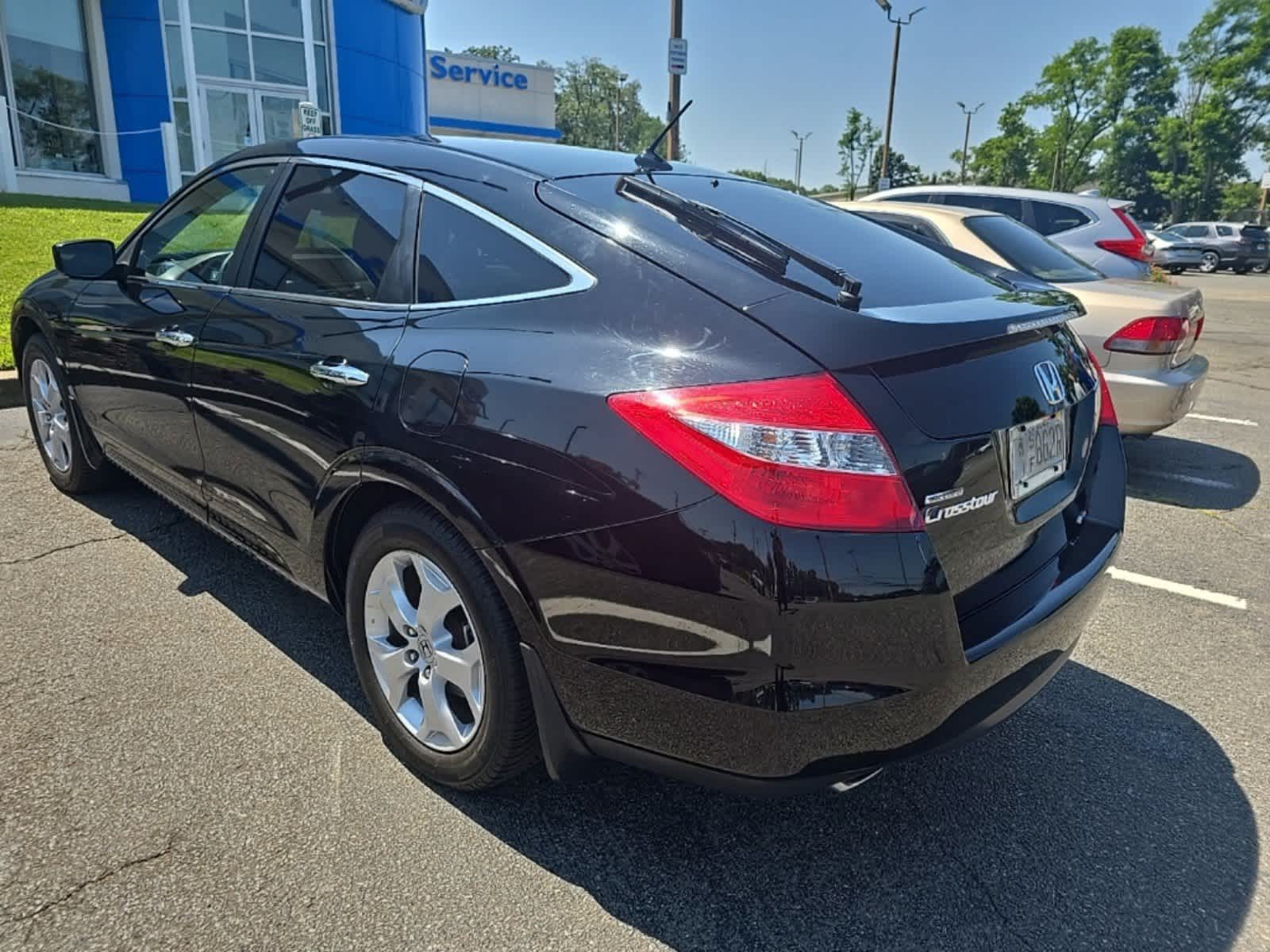 Thumbnail: 2010 Honda Accord Crosstour - 14