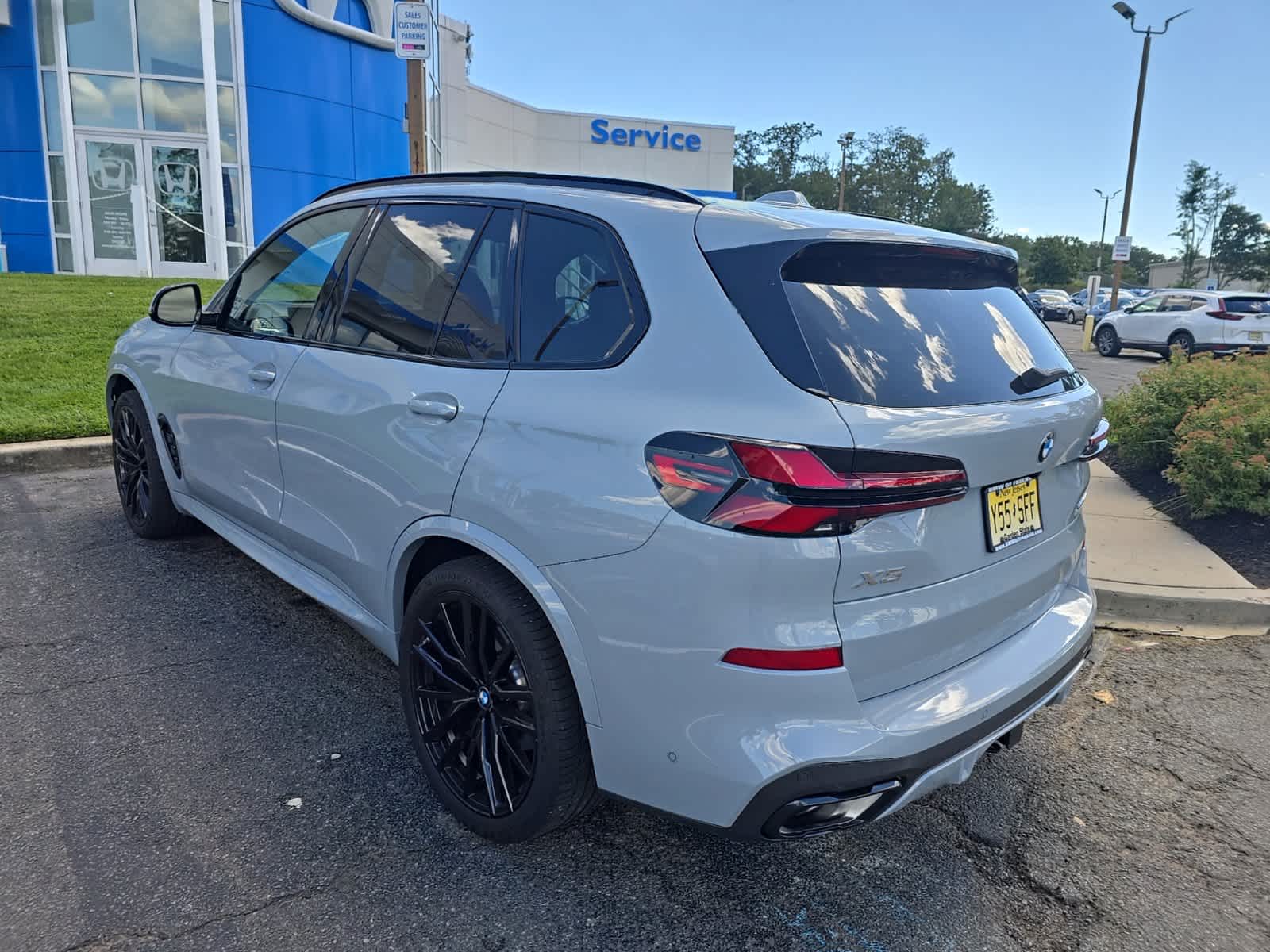 Thumbnail: 2024 BMW X5 - 6