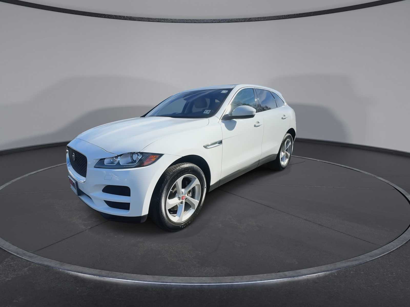 2020 Jaguar F-PACE Premium photo 4